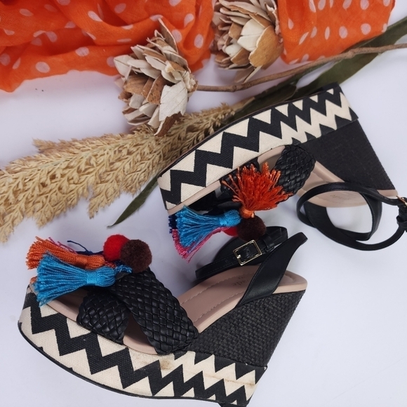 Kate Spade Black Woven Platform Sandal Wedges with Tassels Sz 6m - Picture 11 of 14